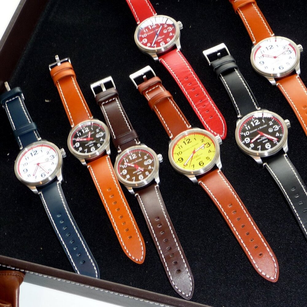 New, Dooney & Bourke Large Faced Mariner Leather Swiss Made Watch, Unisex - Picture 7 of 15